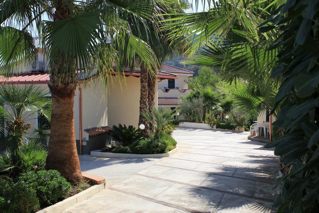 Villa Garden Drapia Esterno foto