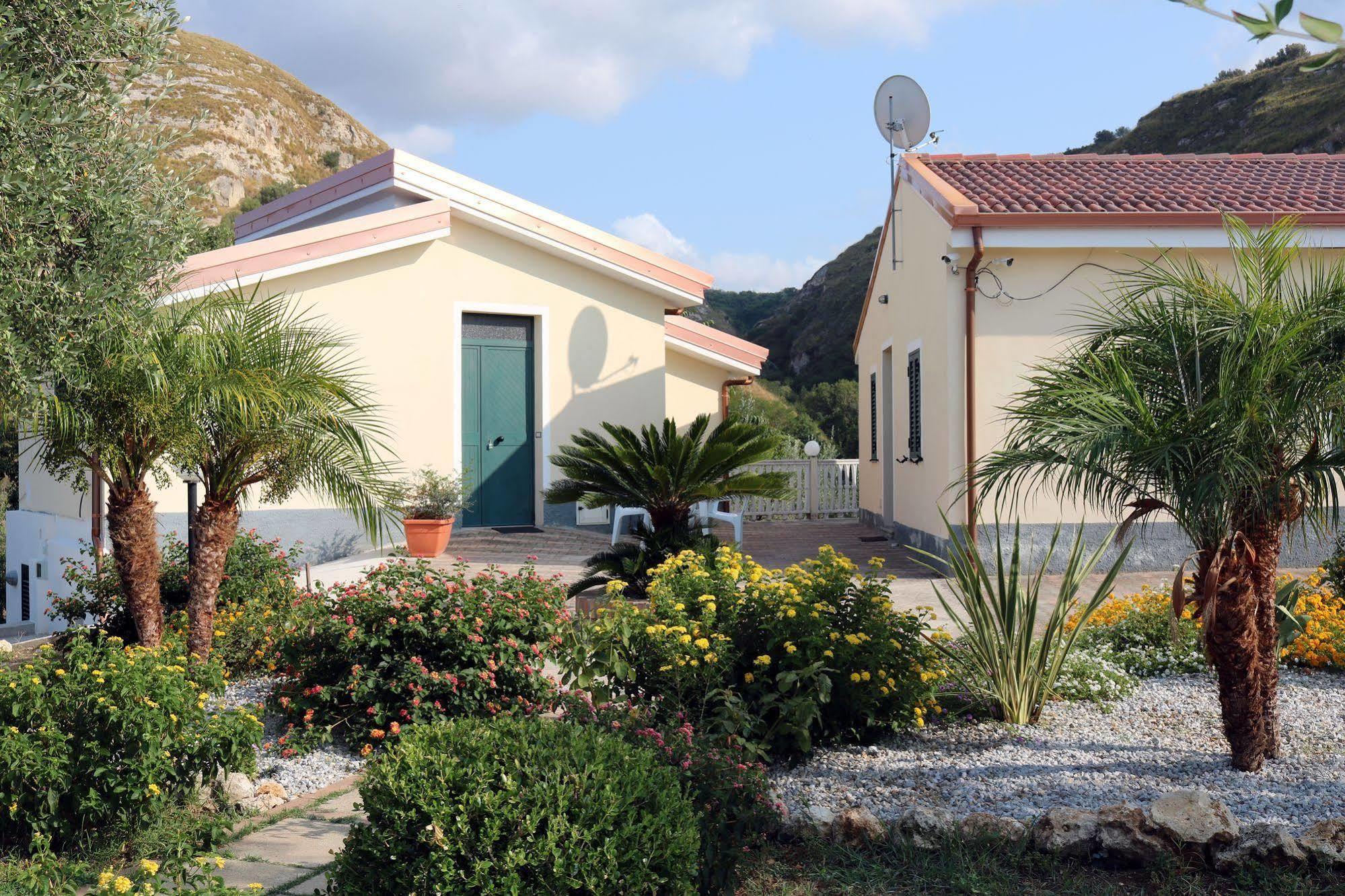 Villa Garden Drapia Esterno foto